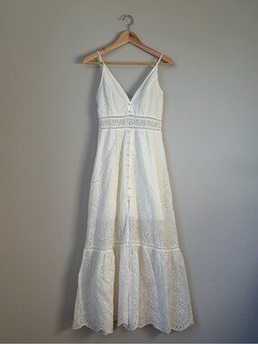 Simplee White Eyelet Cami Maxi Dress with V-Neck Woman’s Size Small 100% Cotton